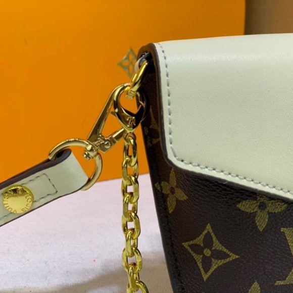 Women Bags  Padlock on Strap M80472 19X11X3 ss - Picture 2 of 6